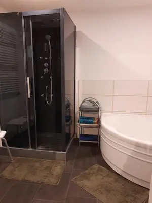 Ein Badezimmer in der Unterkunft Ferienwohnung für Monteure