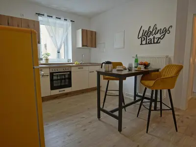 Küche/Küchenzeile in der Unterkunft Hogulu - 3 - RAUM - App 27 mit Balkon direkt im Zentrum