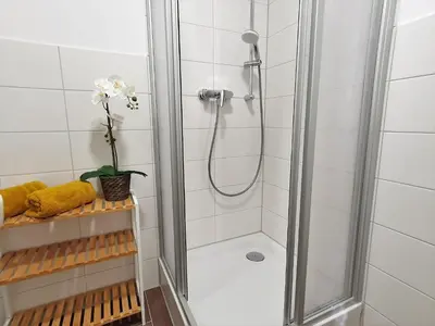 Ein Badezimmer in der Unterkunft Hogulu - unweit der Jahrtausendbrücke Appartement 8
