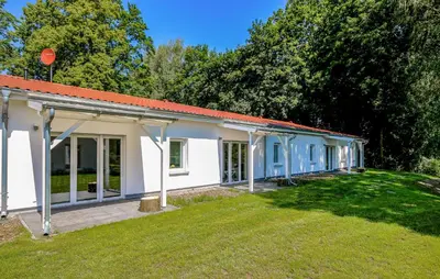 Ein Garten an der Unterkunft Nostalgie