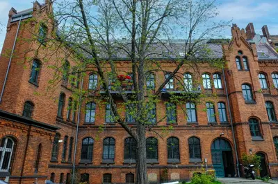 Das Gebäude in dem sich die Ferienwohnung befindet