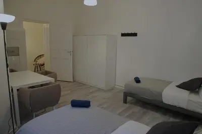 Ein Bett oder Betten in einem Zimmer der Unterkunft Modernes Zuhause im Zentrum von Schöneberg