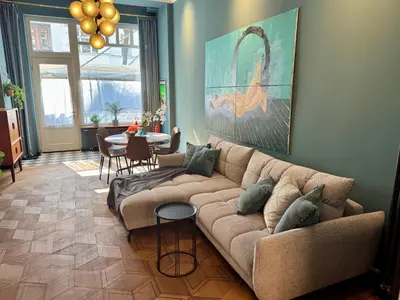 Ein Sitzbereich in der Unterkunft Design-Apartment Benedict Luxus, Stil & Workspace