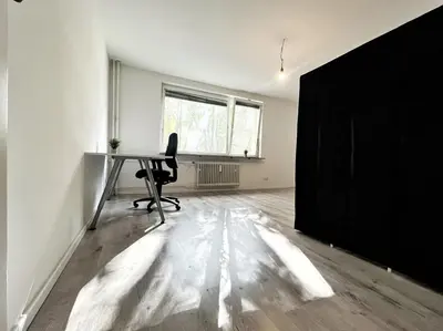Grundriss der Unterkunft HolidayHome Aparments I Spaceous Room in BER-Reinickendorf, 1 Min. to Metro Station