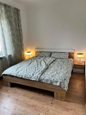 Ein Bett oder Betten in einem Zimmer der Unterkunft Geräumig, modern und perfekt angebunden!