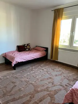 Ein Bett oder Betten in einem Zimmer der Unterkunft Geräumig, modern und perfekt angebunden!