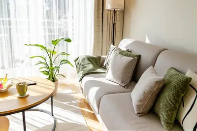Ein Sitzbereich in der Unterkunft MAVA Homes Apartments
