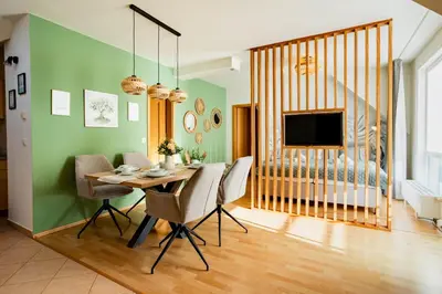 TV/Unterhaltungsangebot in der Unterkunft MAVA Homes Apartments