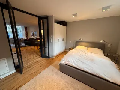 Ein Bett oder Betten in einem Zimmer der Unterkunft Neue 2 Zimmer Wohnung im Grünen mit Terrasse und Platz