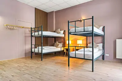 Ein Bett oder Betten in einem Zimmer der Unterkunft 10er Crew Spot Nähe Berghain und Boxhagener Platz
