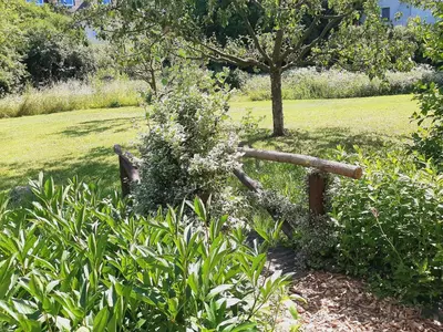 Ein Garten an der Unterkunft Die Malche Gäste und Tagungshaus 17