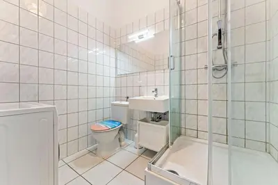 Ein Badezimmer in der Unterkunft Spacious Apartment in Eberswalde