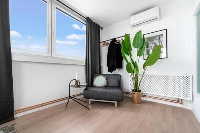 Ein Sitzbereich in der Unterkunft Urban Loft - 180 Skyline Balkon - 4SZ - HBF