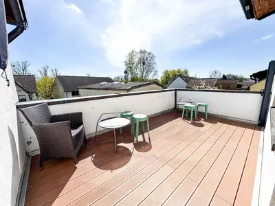 Ein Balkon oder eine Terrasse in der Unterkunft Large Apartment for Large Groups south of Berlin
