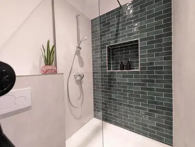 Ein Badezimmer in der Unterkunft Neue Kiezwohnung im Hinterhof