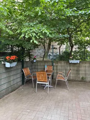 Ein Garten an der Unterkunft Gesundbrunnen-2