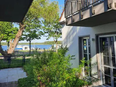 Ein Garten an der Unterkunft Seeapartment Wustrau