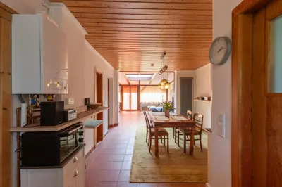 Küche/Küchenzeile in der Unterkunft Ferienhaus Neuland 4 - Entspannung in Seenähe