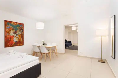 Ein Bett oder Betten in einem Zimmer der Unterkunft Berlin Mitte I 2 doule beds I fast wifi