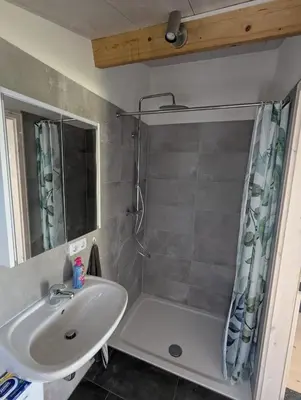 Ein Badezimmer in der Unterkunft Ferienhaus am See Wutzsee mit direktem Seezugang
