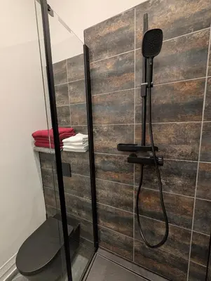 Ein Badezimmer in der Unterkunft K&S Apartments