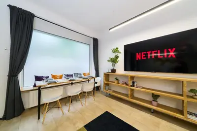 TV/Unterhaltungsangebot in der Unterkunft Apartment nähe Mauerpark - 65 QM