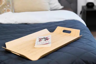 Ein Bett oder Betten in einem Zimmer der Unterkunft Loftly Kant99 - Zentral - 90m2 - Self Check-In - 300 Mbit