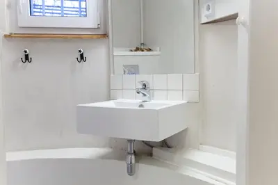 Ein Badezimmer in der Unterkunft Smart Appart Blücher Berlin