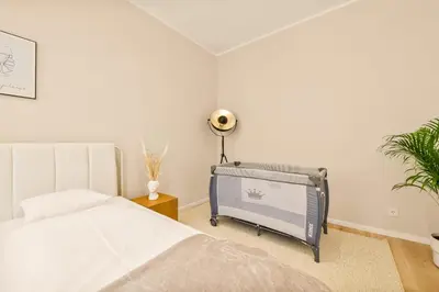 Ein Bett oder Betten in einem Zimmer der Unterkunft Kreuzberg - Fürbringerstraße Kiez Apartment