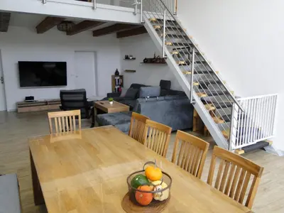 Ein Sitzbereich in der Unterkunft Ferienwohnung Sonnenaufgang im Ruppiner Land