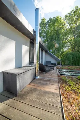 Ein Garten an der Unterkunft Modernes Gartenatelier am Mühlenfließ