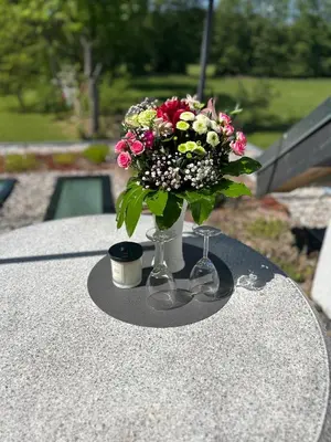 Ein Garten an der Unterkunft Modernes Gartenatelier am Mühlenfließ