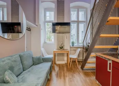 Ein Sitzbereich in der Unterkunft Smart Apartment Deutsche Oper Zentrum Berlin Charlottenburg
