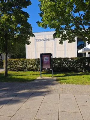 Ein Garten an der Unterkunft Ferienwohnung Bad Saarow 