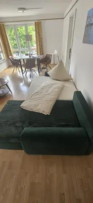 Ein Sitzbereich in der Unterkunft Ferienwohnung Bad Saarow 