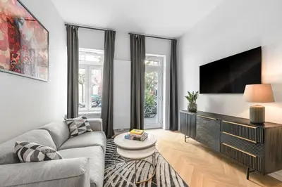 TV/Unterhaltungsangebot in der Unterkunft The Rother - Group Flat in Central Berlin, Family-Friendly, 2BR, 2- 4 Guests