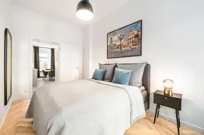 Ein Bett oder Betten in einem Zimmer der Unterkunft The Rother - Group Flat in Central Berlin, Family-Friendly, 2BR, 2- 4 Guests