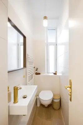 Ein Badezimmer in der Unterkunft Large and Central Boutique 5-Bedroom Berlin Apartment