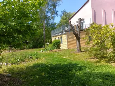 Ein Garten an der Unterkunft Landhaus Buckow