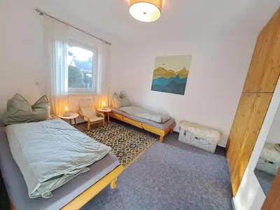 Ein Bett oder Betten in einem Zimmer der Unterkunft Peaceful House near Lakes - RON