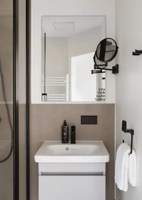 Ein Badezimmer in der Unterkunft Limehome Berlin Weserstraße, Friedrichshain