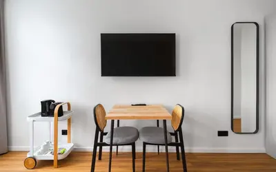 TV/Unterhaltungsangebot in der Unterkunft Limehome Berlin Weserstraße, Friedrichshain