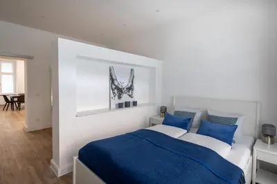 Ein Bett oder Betten in einem Zimmer der Unterkunft Beautiful Apartment in Sprengelkiez