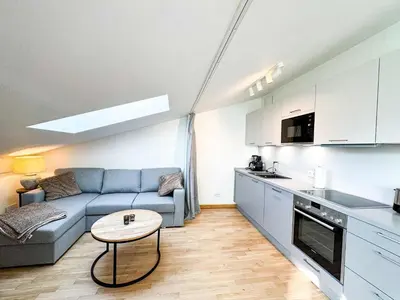 Küche/Küchenzeile in der Unterkunft Eiswerder - Inselwohnung in der Havel mit Balkon