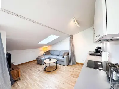 Küche/Küchenzeile in der Unterkunft Eiswerder - Inselwohnung in der Havel mit Balkon