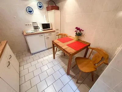 Küche/Küchenzeile in der Unterkunft Ferienwohnung Haus Seeblick Geltow