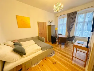 Ein Sitzbereich in der Unterkunft ROD 3 - quiet and central studio in Prenzlauer Berg
