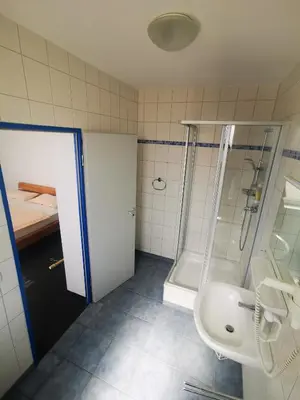 Ein Badezimmer in der Unterkunft Pilotenunterkunft Fliegerhorst