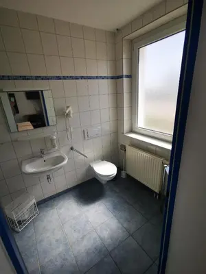 Ein Badezimmer in der Unterkunft Pilotenunterkunft Fliegerhorst