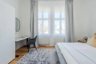 Ein Bett oder Betten in einem Zimmer der Unterkunft New 2 bedroom apt - Explorers & Remote workers!